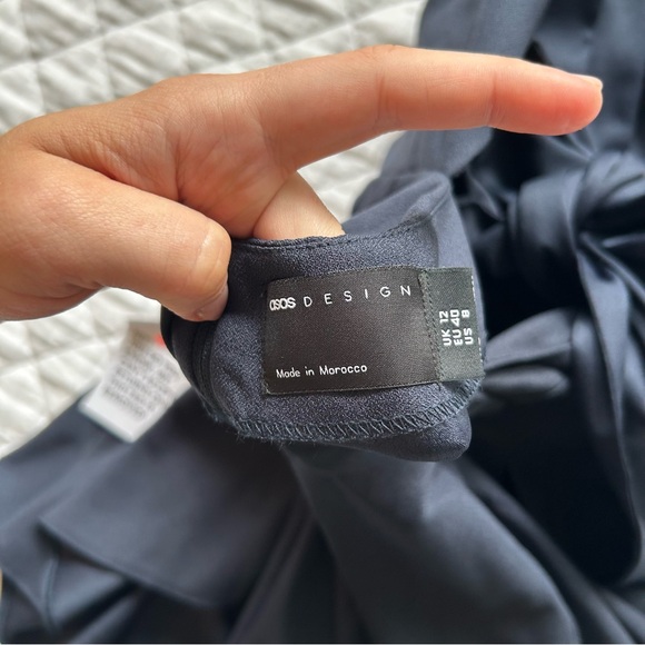 ASOS DESIGN Bow Back Romper in Navy - Picture 10 of 13